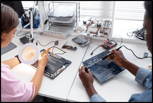Cracked Screens, Virus Removal & More – Full-Service Electronics Repairs Near Me Cracked Screens, Virus Removal & More – Full-Service Electronics Repairs Near Me