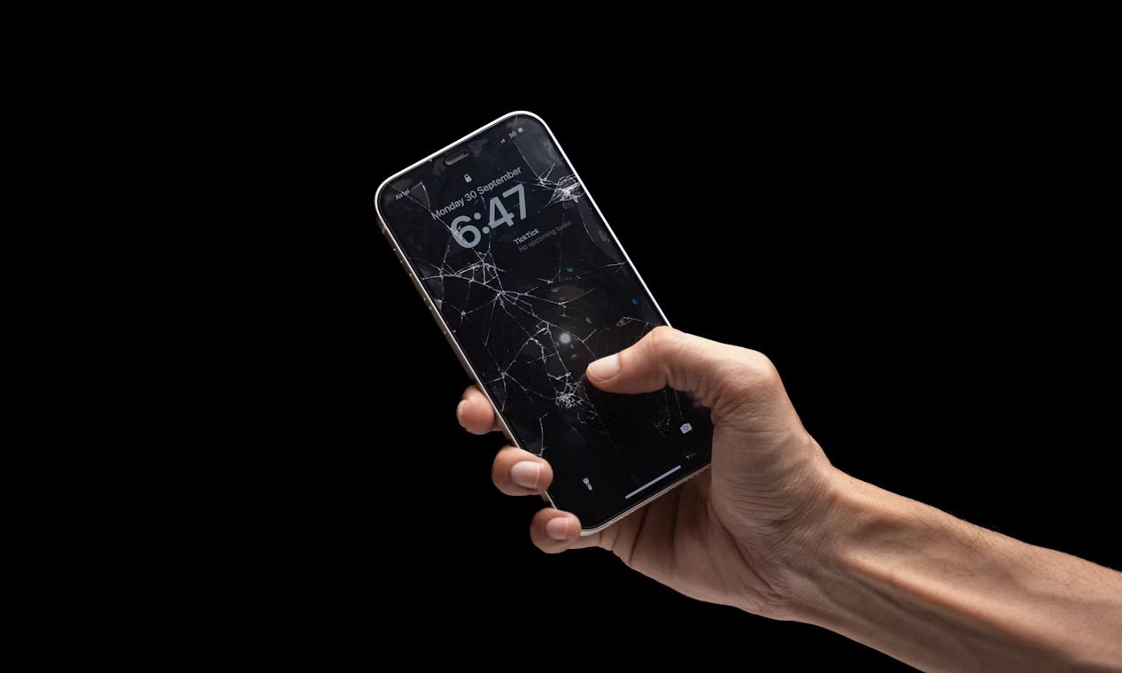 Phone Screen Scratch Repair: Fixing Minor Damage Before It Gets Worse Phone Screen Scratch Repair: Fixing Minor Damage Before It Gets Worse