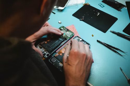 How Much Is It To Repair A Phone Screen? Here’s What To Expect